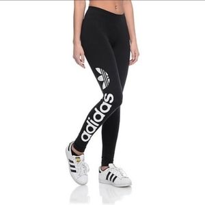 🚫 SOLD: Adidas Leggings